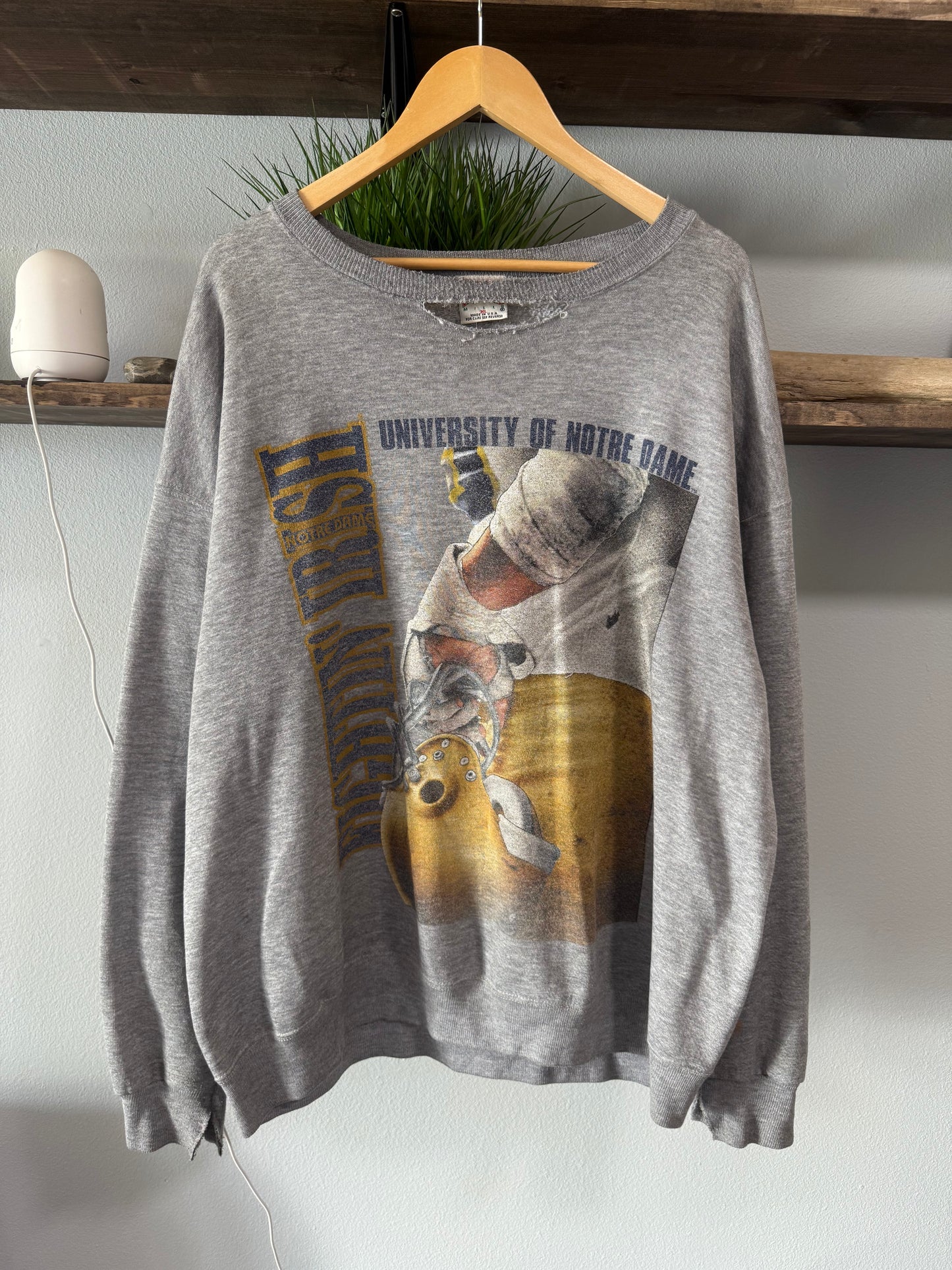 Vtg Notre Dame Fighting Irish Football Crewneck thrashed - XL