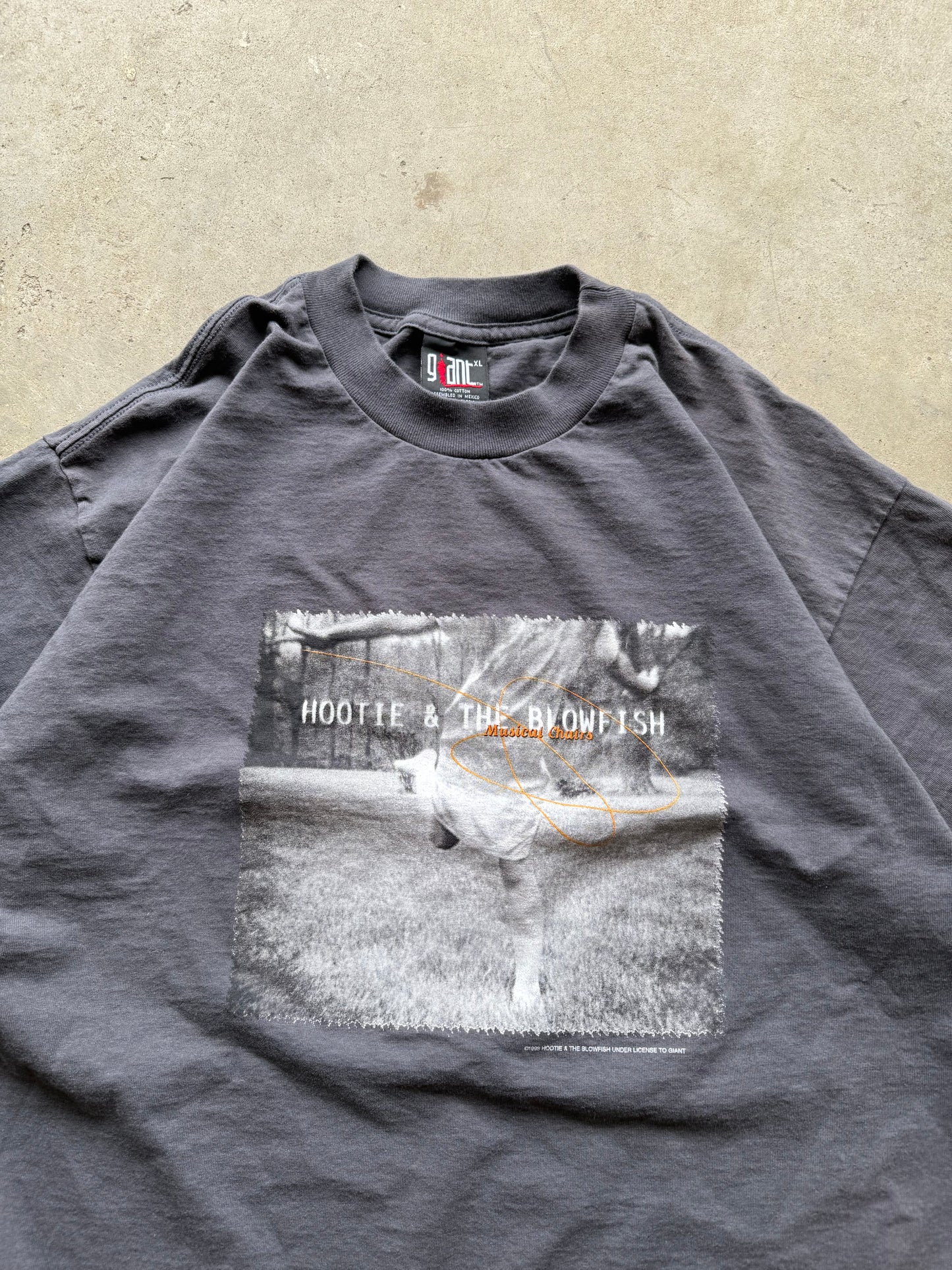 Vintage Hootie & The Blow fish Tee - XL