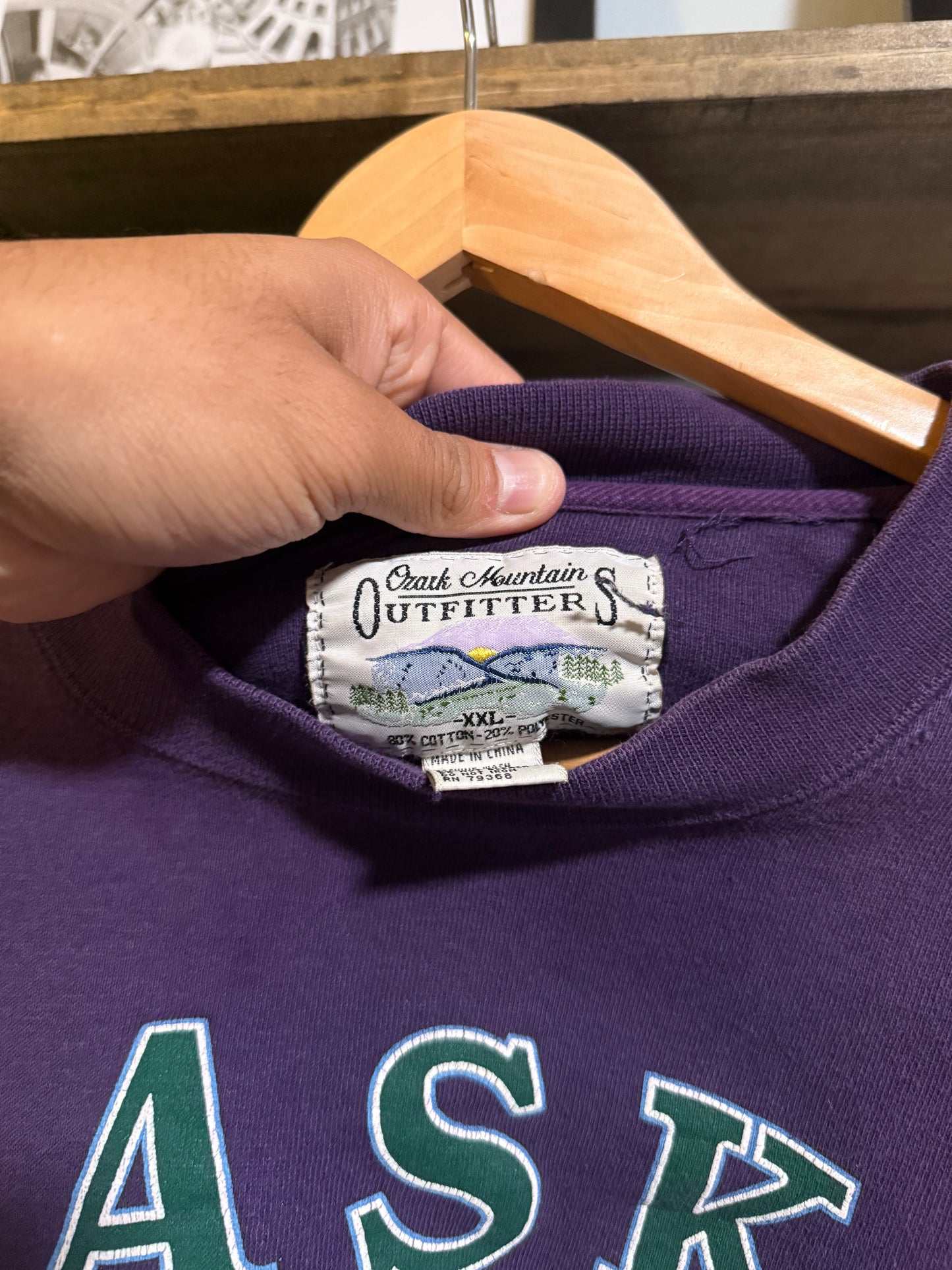 Vtg Alaska Polar Bear Crewneck boxy - XXL