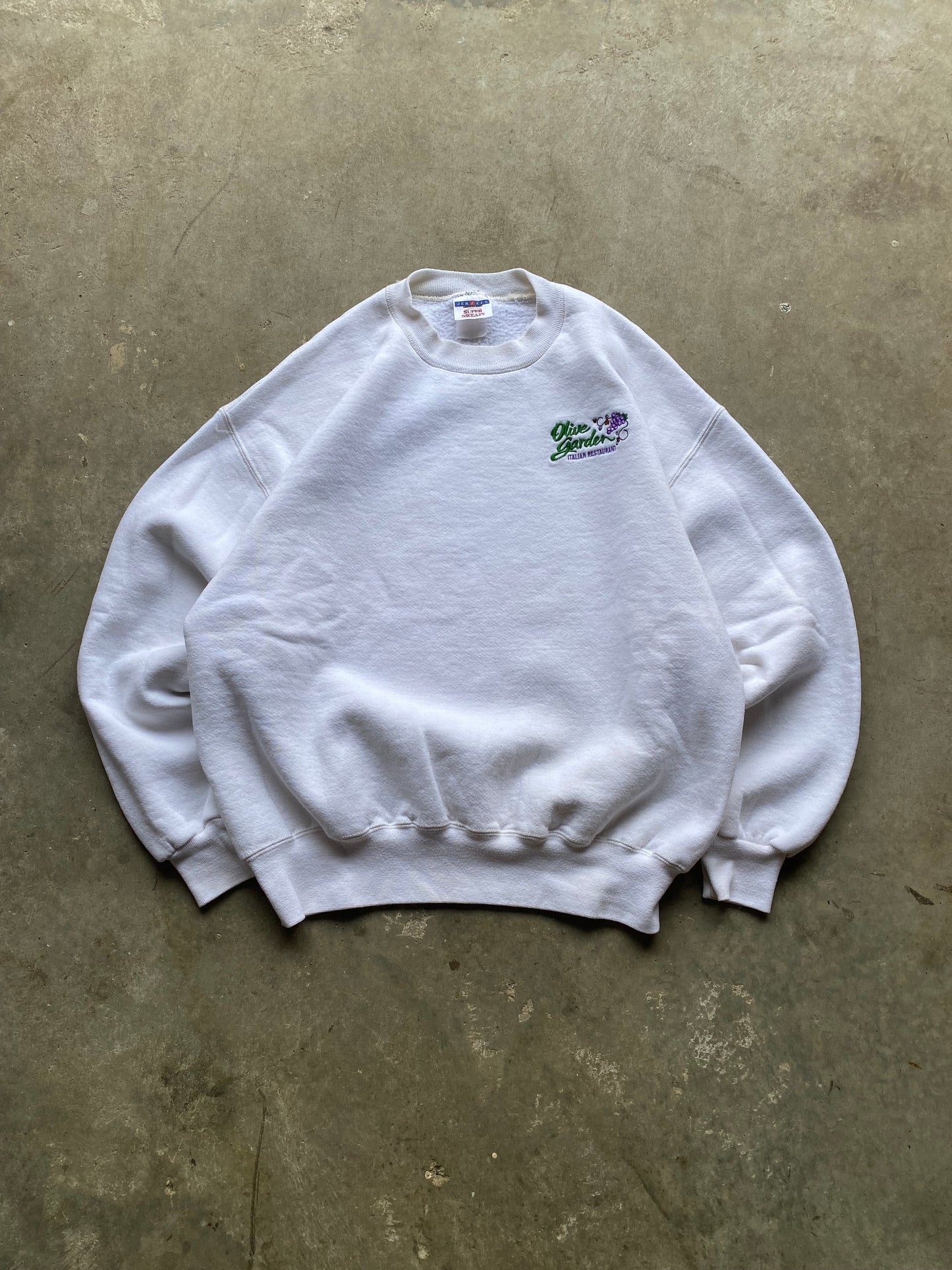 Olive Garden Crewneck - l