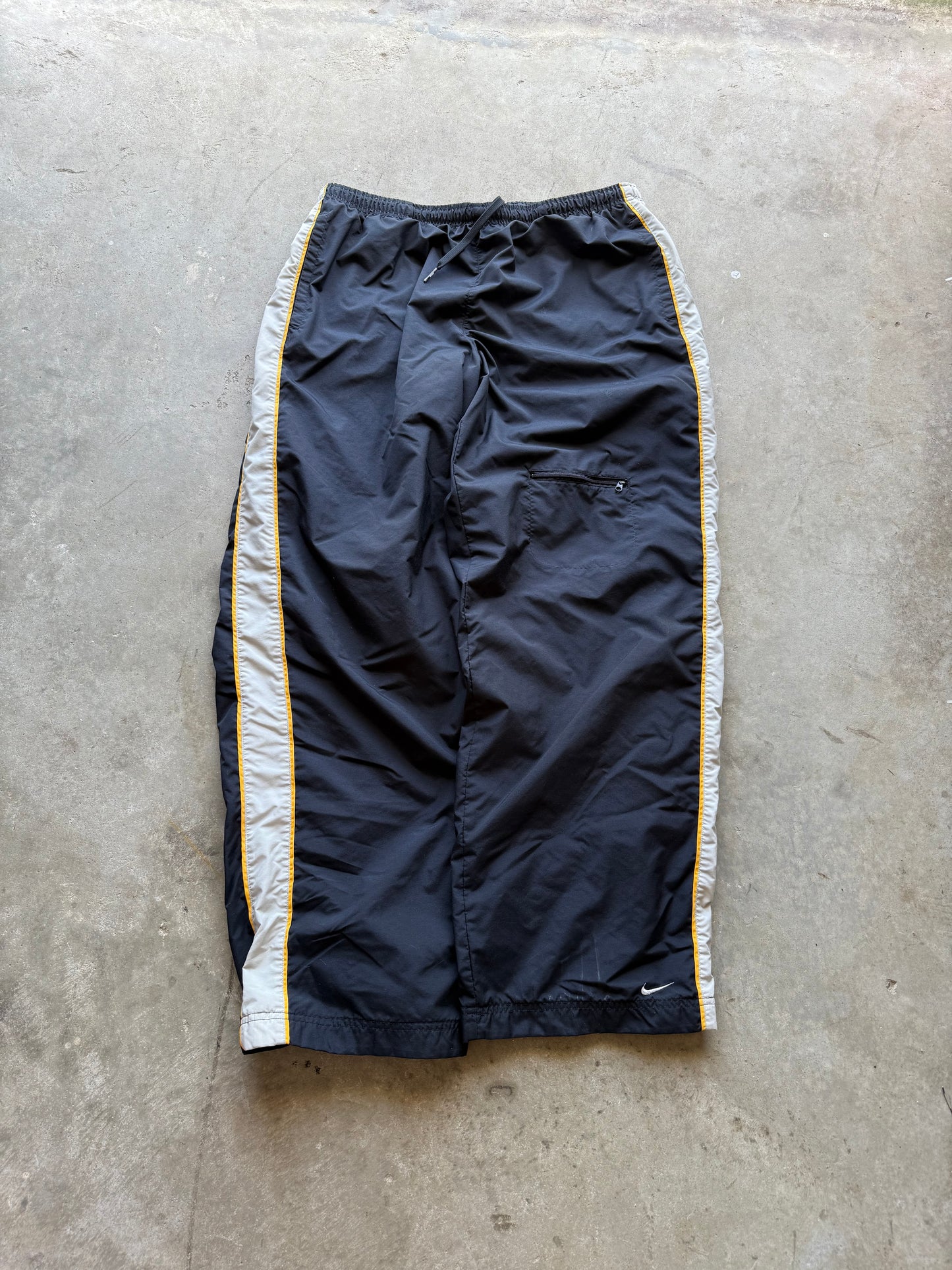 Y2K Nike Track Pants - XL