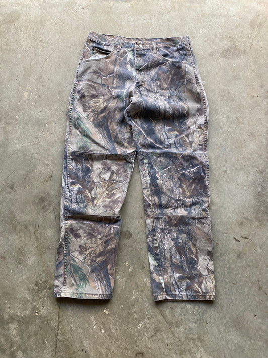 34x32 Wrangler Camo Double Knee